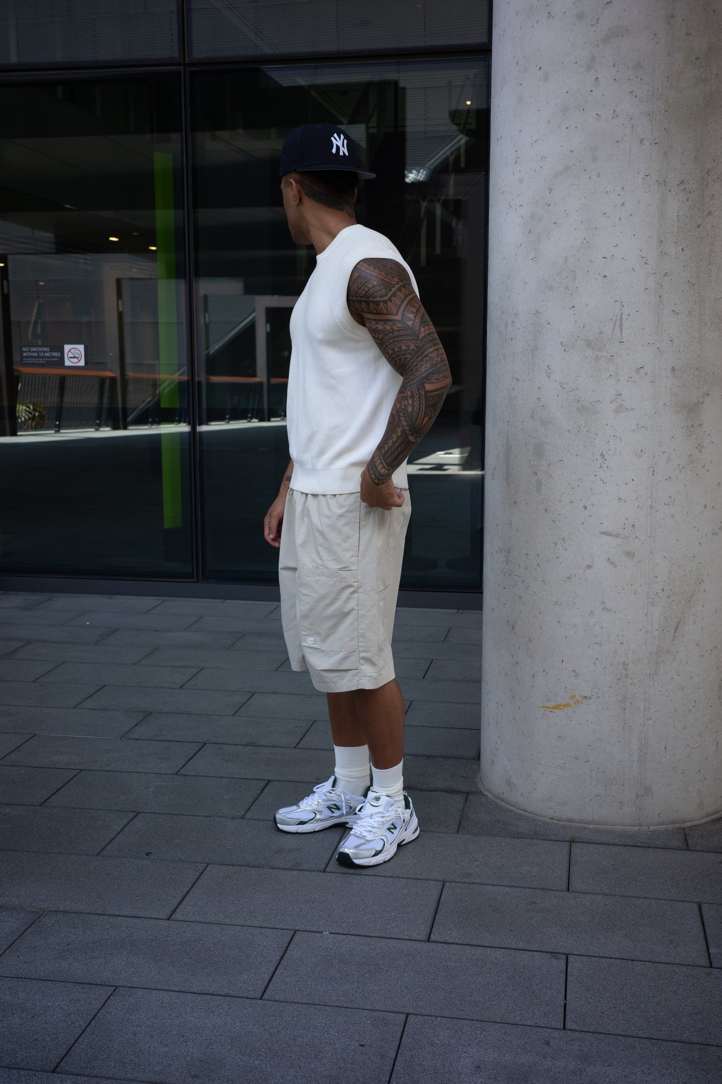 BAGGY BEIGE SHORT