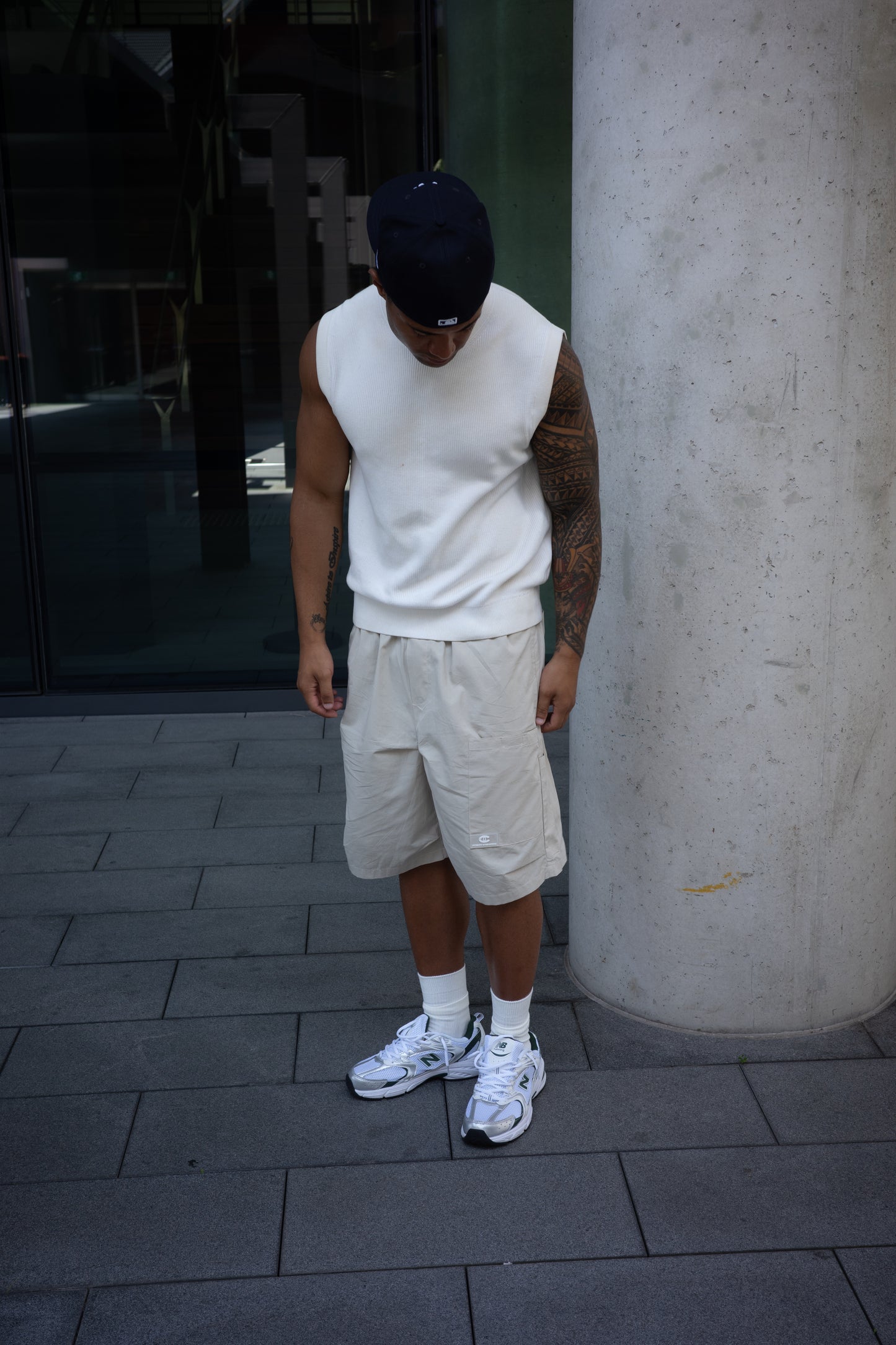 BAGGY BEIGE SHORT