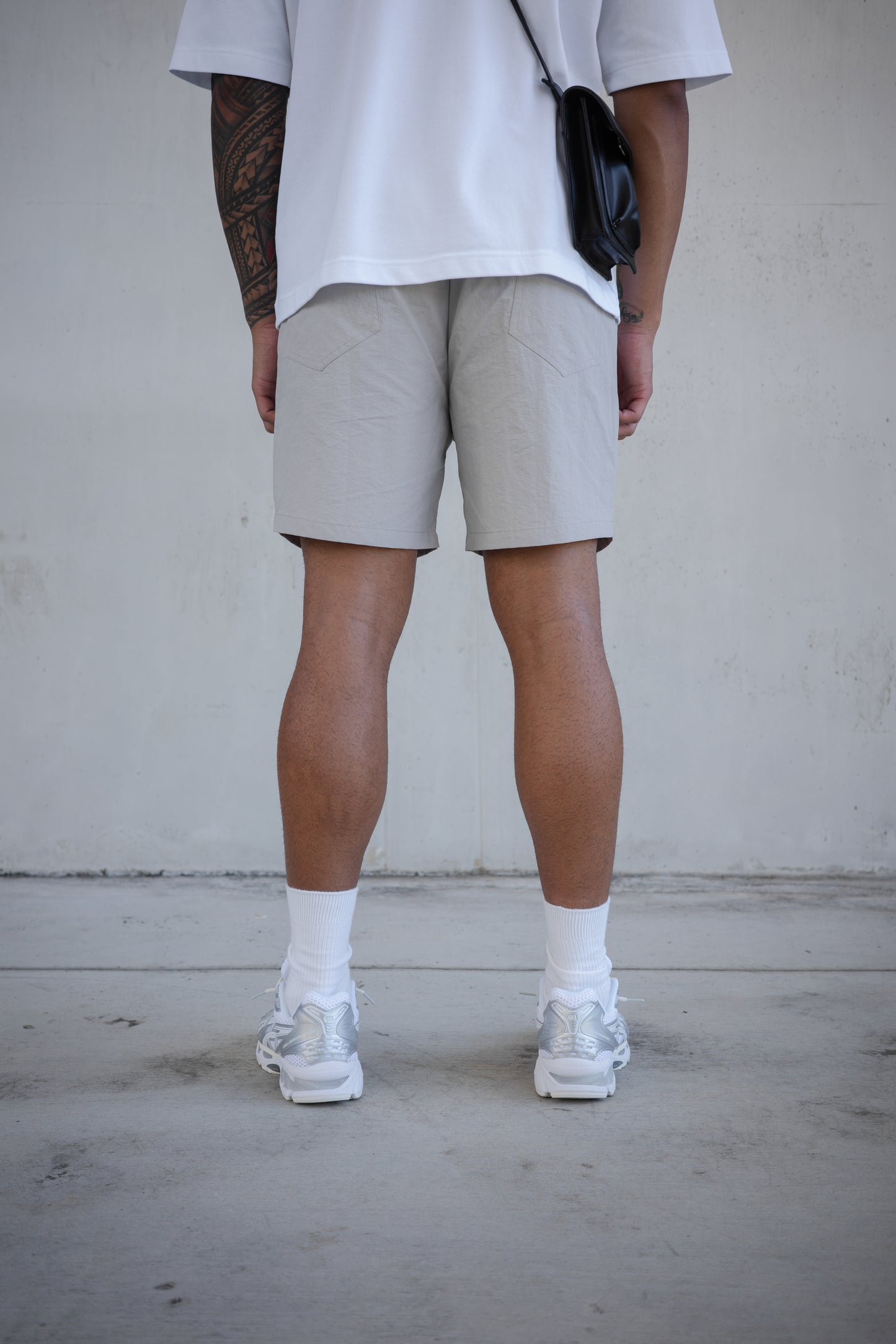 OUTERCITY SHORT GREY